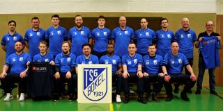 1. Herren-Fußball - Trainingsanzüge bringen Glück